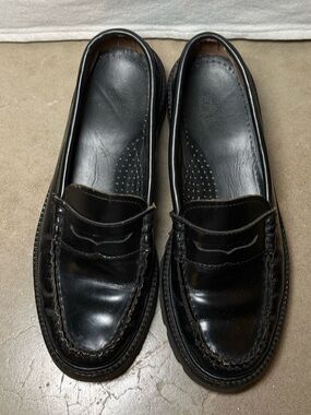 GH Bass Whitney Weejuns Super Lug Penny Loafers